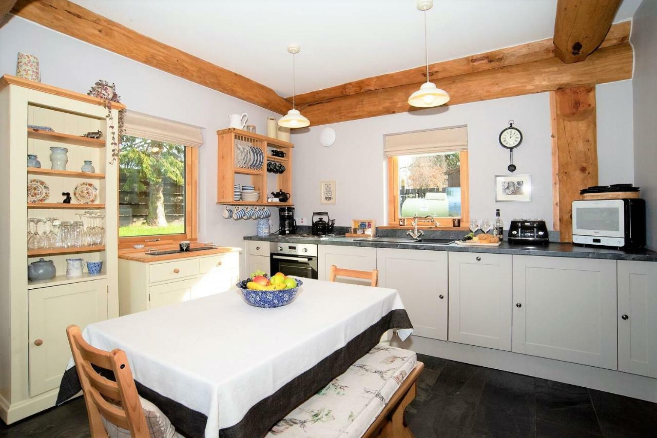Rowanlea Lodge With Hot Tub Marykirk Экстерьер фото